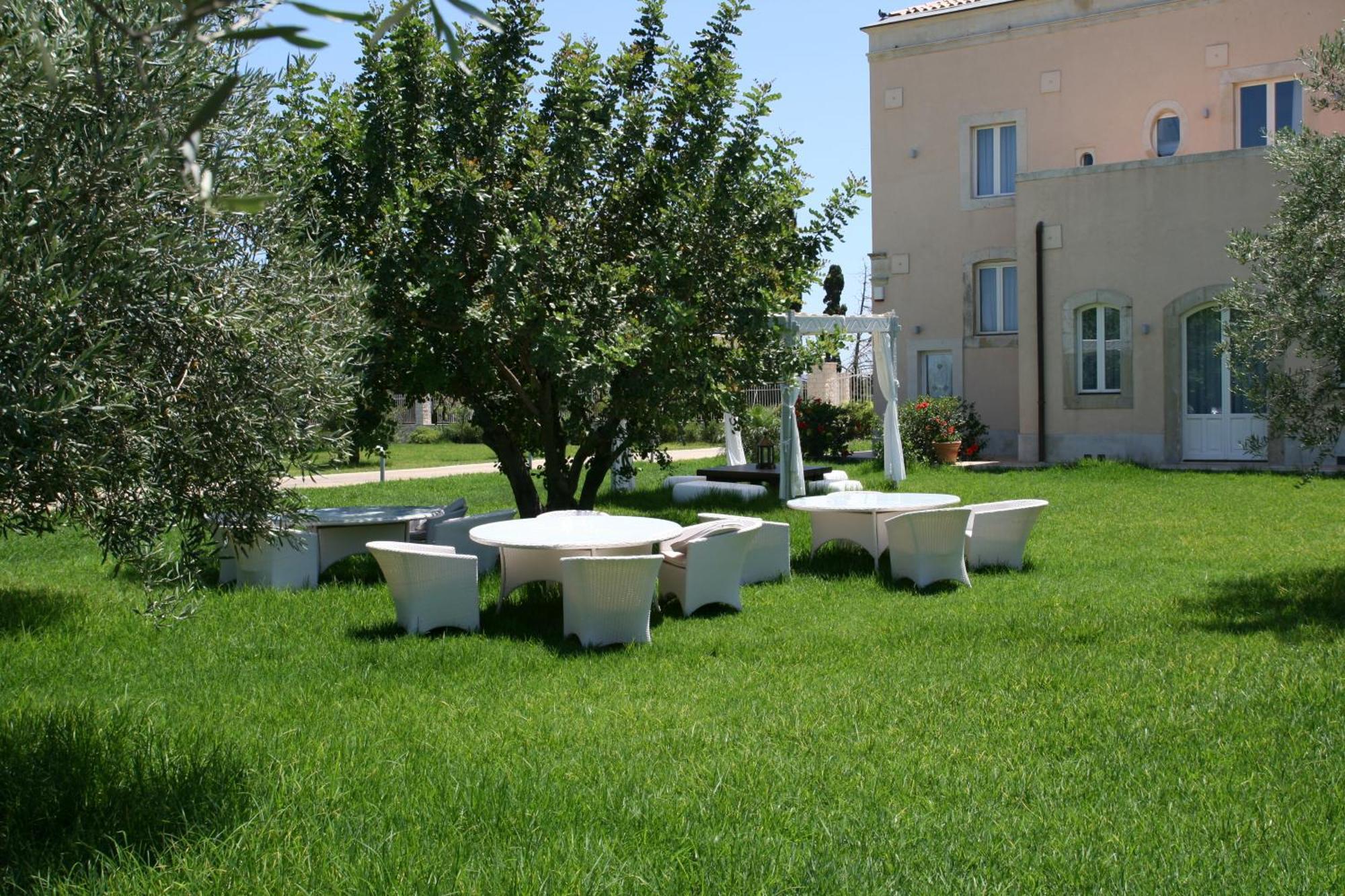 Hotel Villa Фануза Экстерьер фото