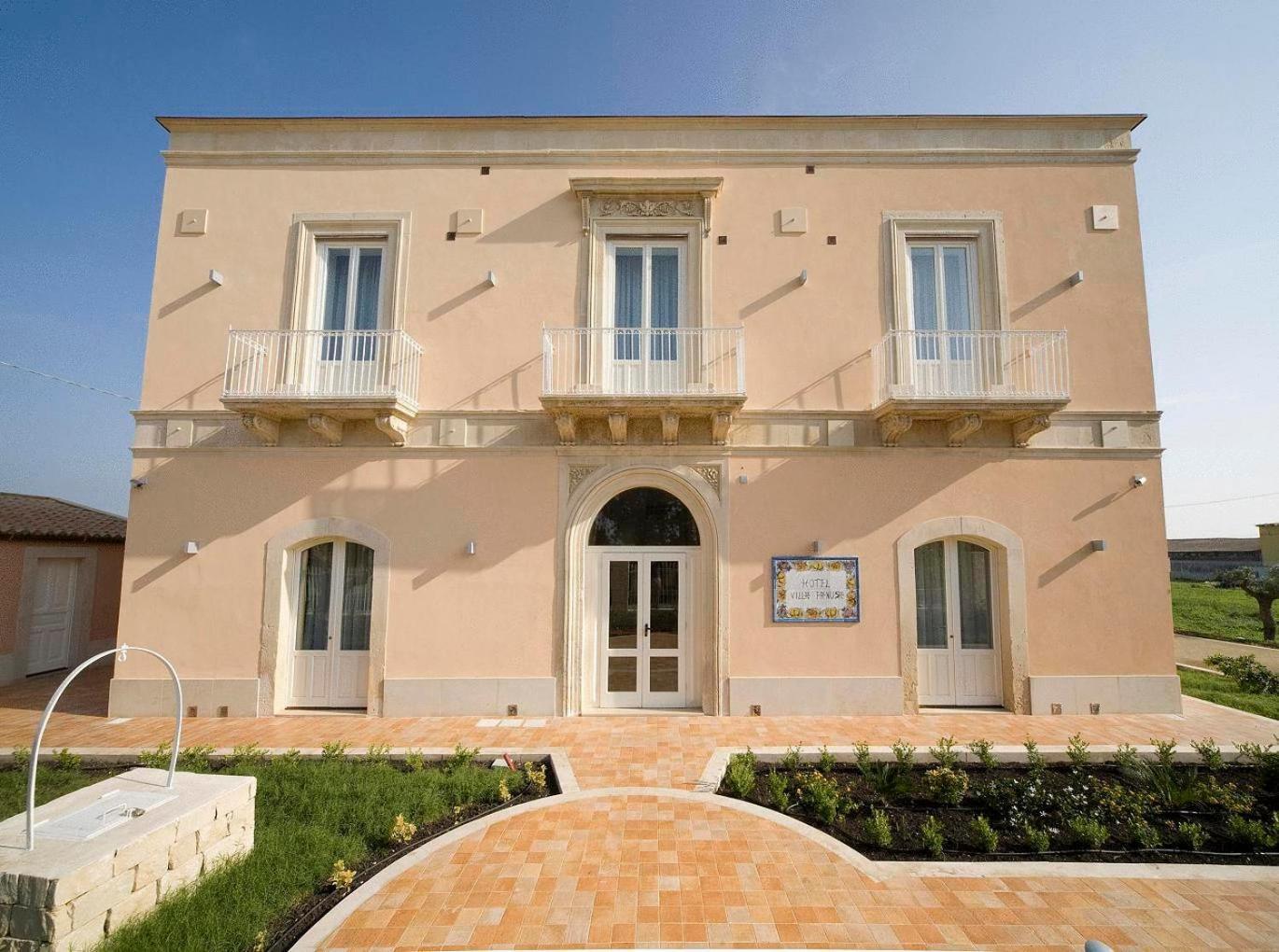 Hotel Villa Фануза Экстерьер фото